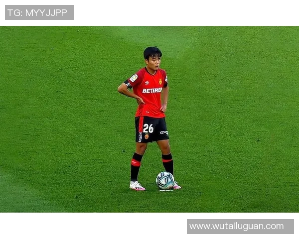 久保建英：从小天才到足球巨星的成长之路与未来展望