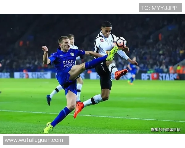 莱切斯特与雅典的激烈对决揭示足球战术的魅力与精彩瞬间